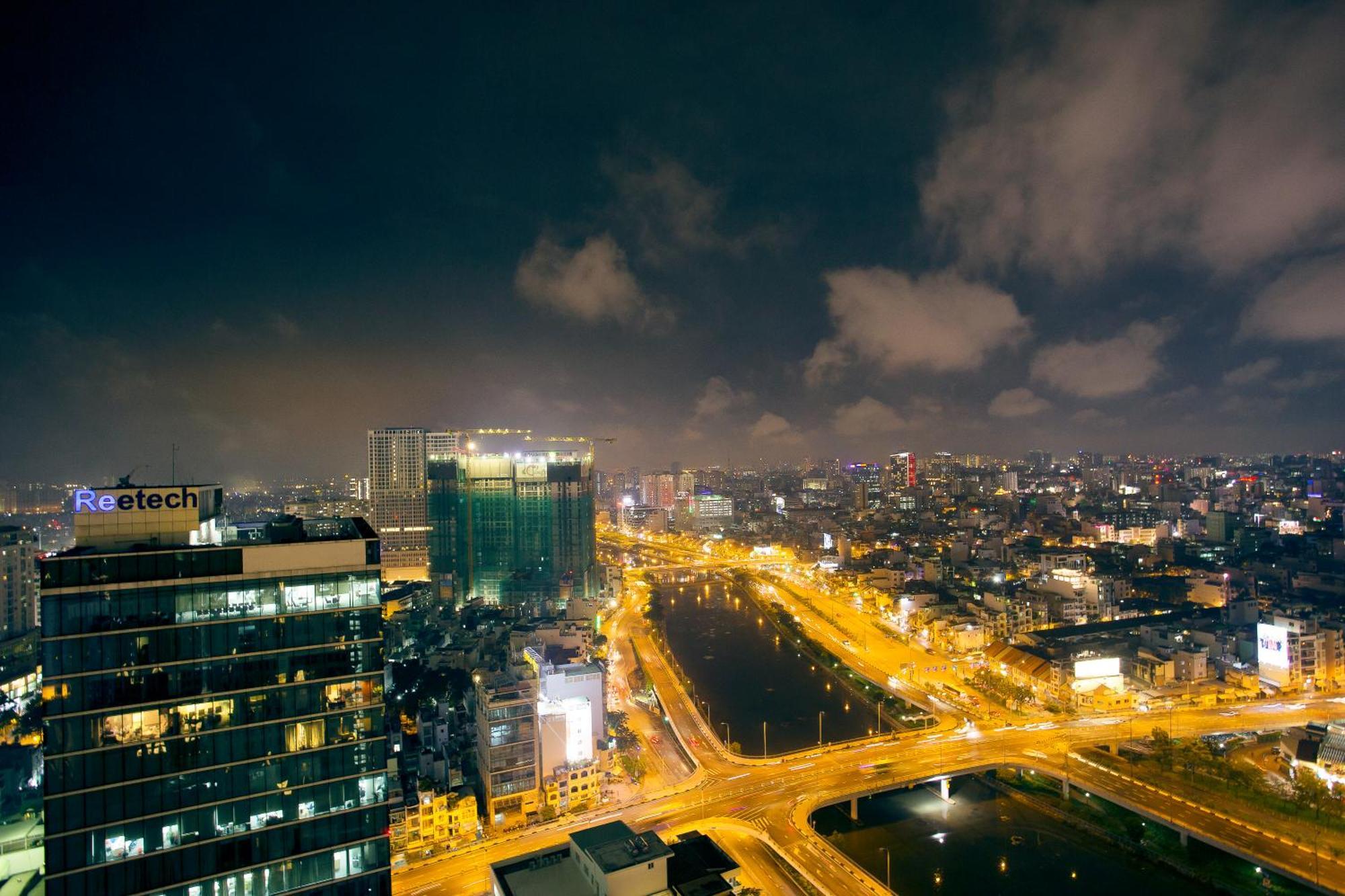 Double E Saigon Apartment Bandar Ho Chi Minh Luaran gambar